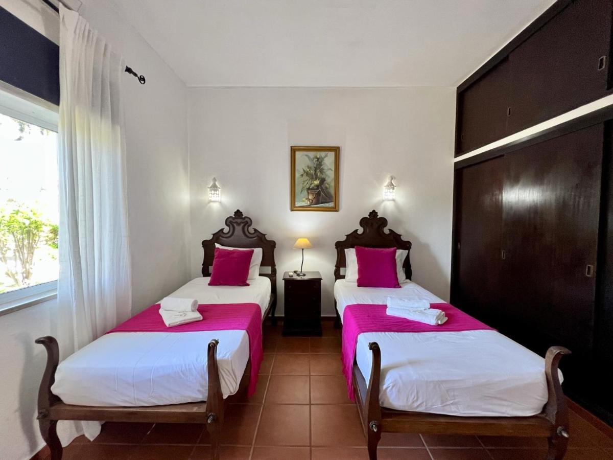 Appartamento Armacao De Pera Twins 3 With Pool By Homing Esterno foto