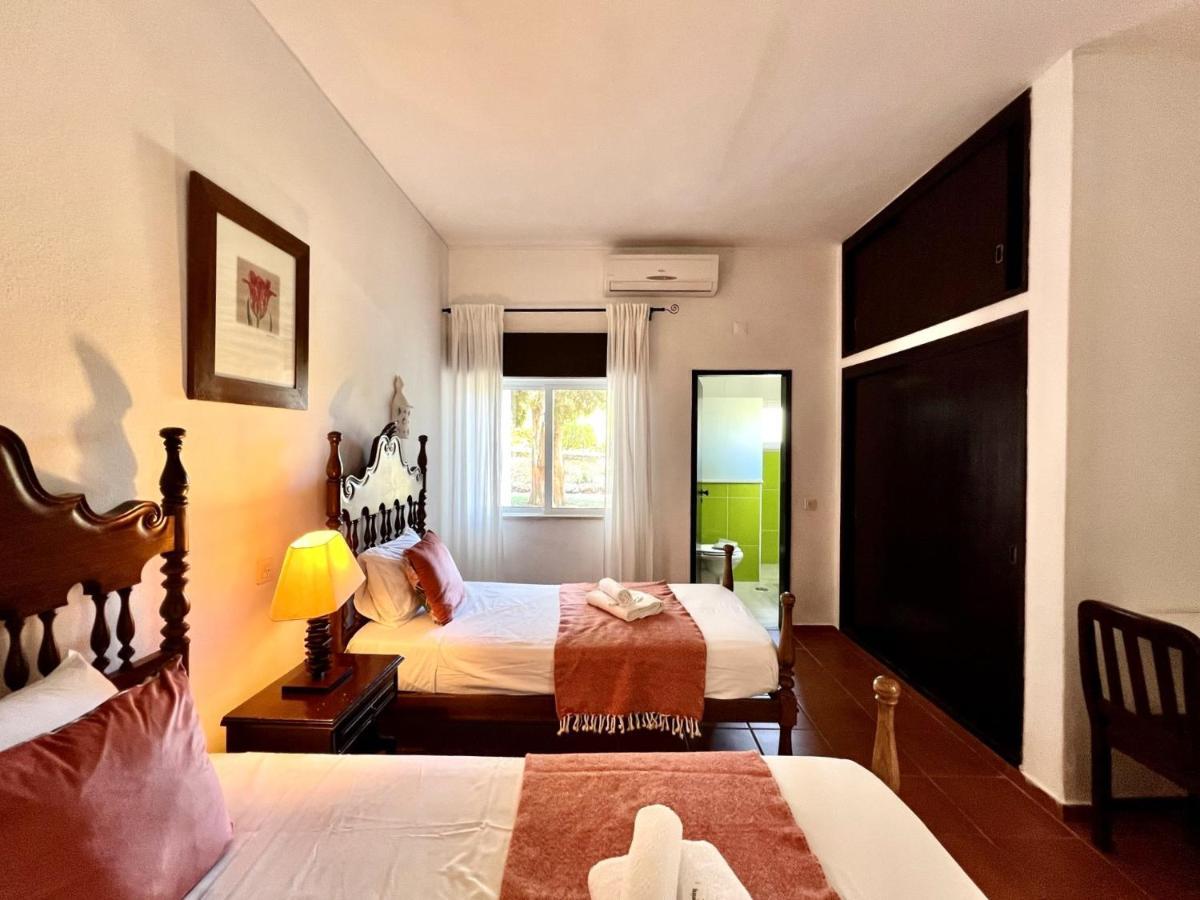 Appartamento Armacao De Pera Twins 3 With Pool By Homing Esterno foto